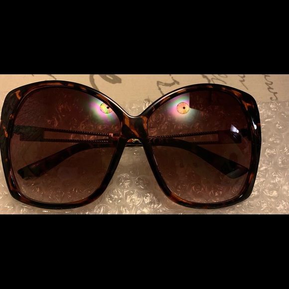 Jessica SIMPSON Tortoise Shell, sunglasses.. NWNT - Picture 1 of 11